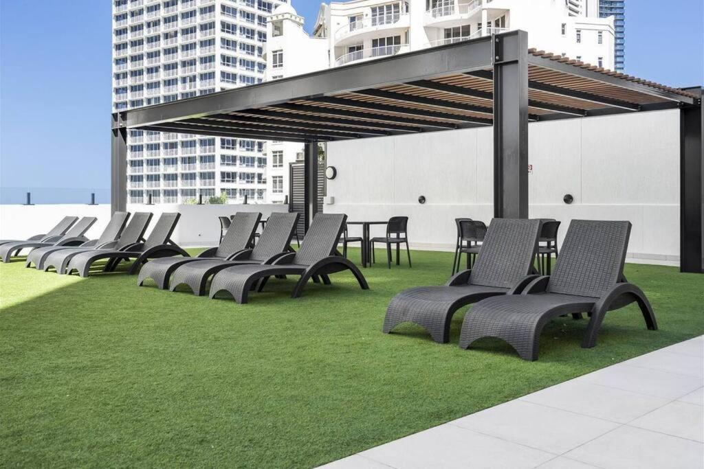 Close To Everything! Beautiful Hotel Studio'S, Sleeps 4 Gold Coast Dış mekan fotoğraf