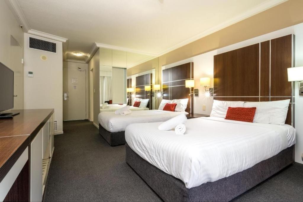 Close To Everything! Beautiful Hotel Studio'S, Sleeps 4 Gold Coast Dış mekan fotoğraf