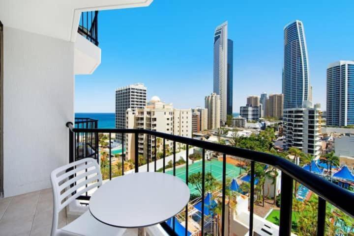 Close To Everything! Beautiful Hotel Studio'S, Sleeps 4 Gold Coast Dış mekan fotoğraf